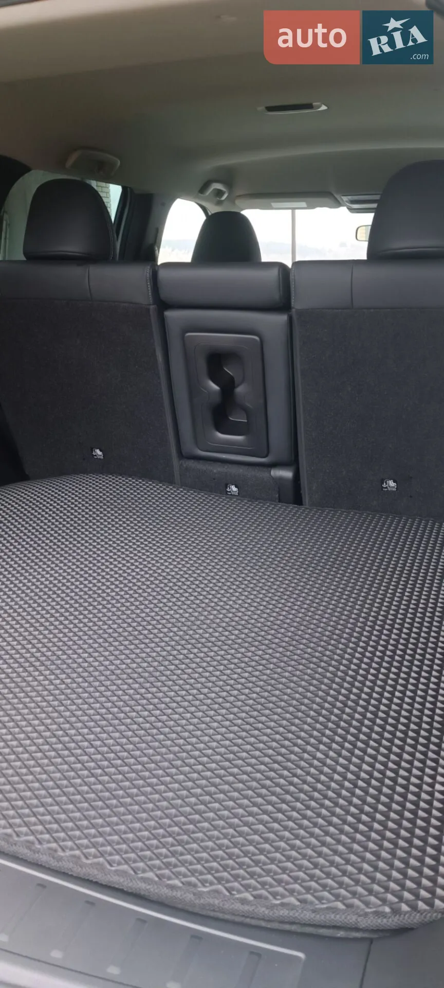 2022 Mitsubishi Outlander - мініатюра 9