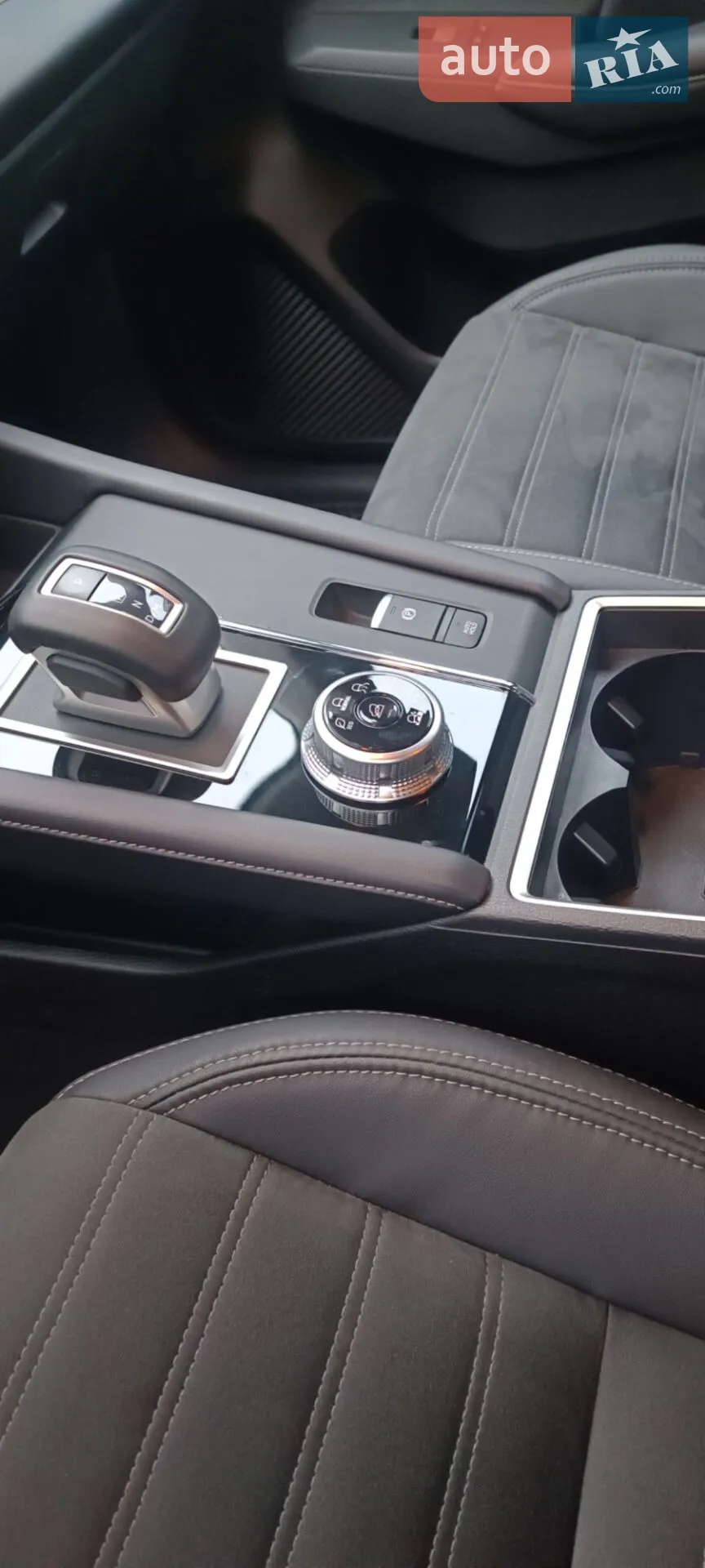 2022 Mitsubishi Outlander - мініатюра 12