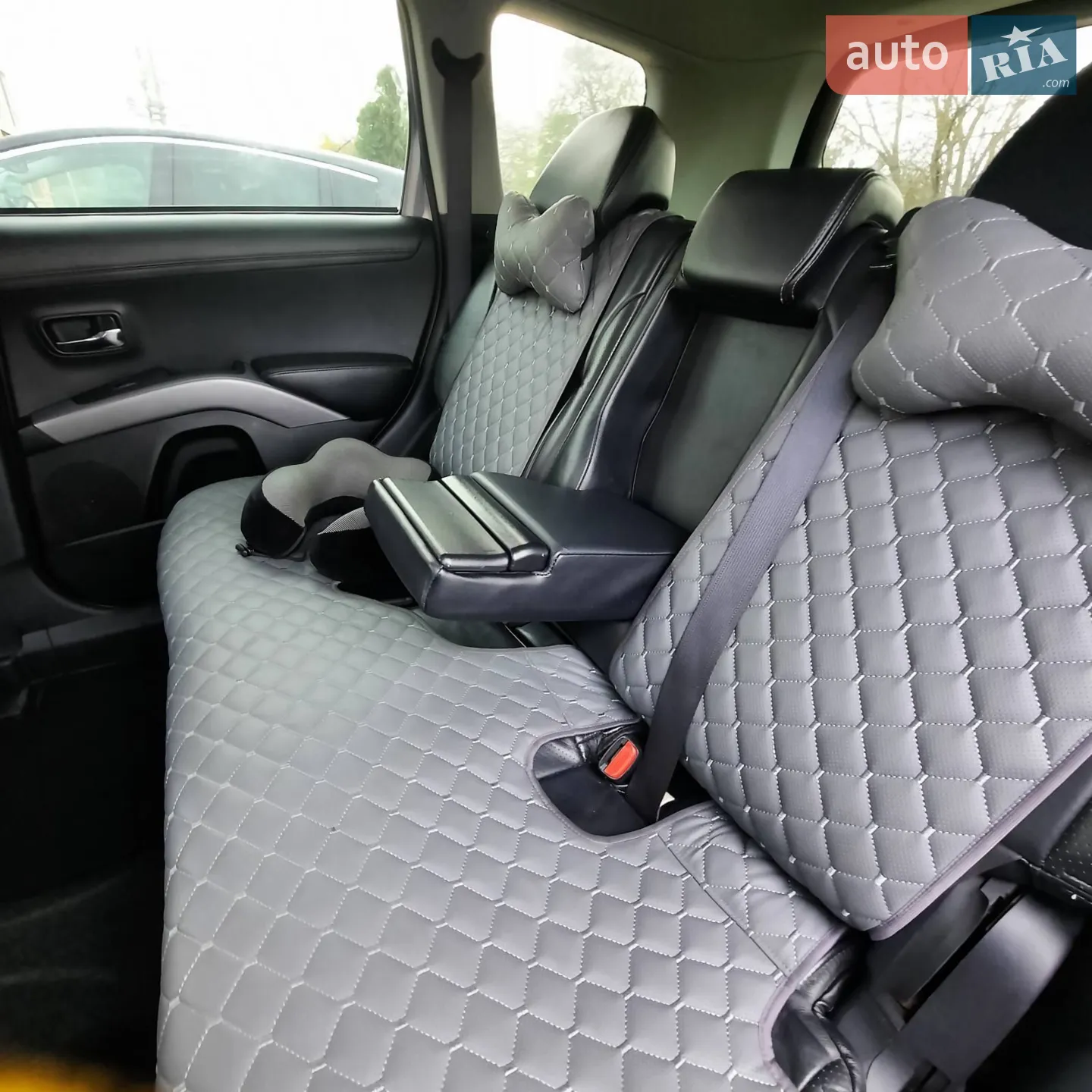2011 Mitsubishi Outlander - мініатюра 4