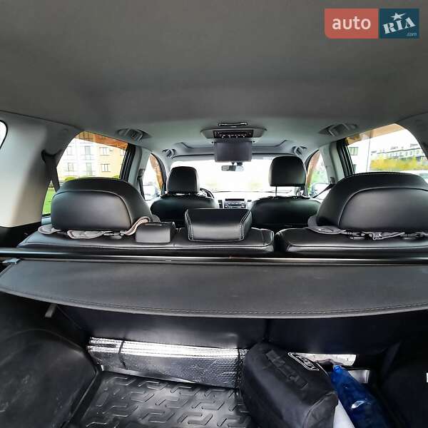 Внедорожник / Кроссовер Mitsubishi Outlander 2011 в Ровно