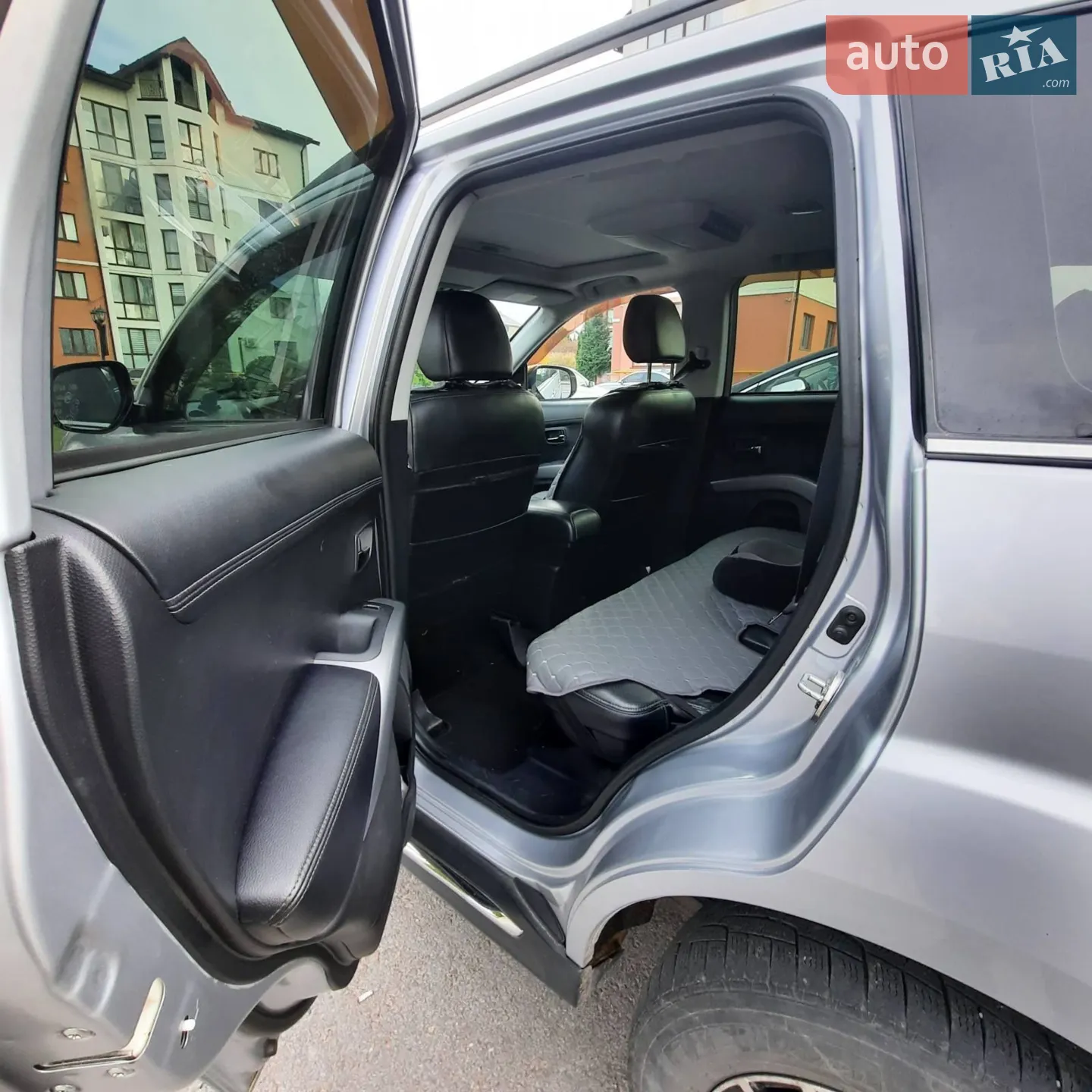 2011 Mitsubishi Outlander - мініатюра 12