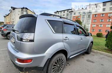 Внедорожник / Кроссовер Mitsubishi Outlander 2011 в Ровно