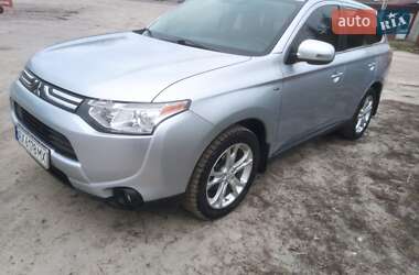 Внедорожник / Кроссовер Mitsubishi Outlander 2013 в Харькове