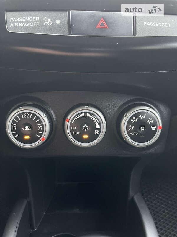 Позашляховик / Кросовер Mitsubishi Outlander 2007 в Чернівцях