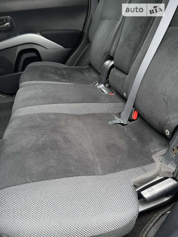 Позашляховик / Кросовер Mitsubishi Outlander 2007 в Чернівцях