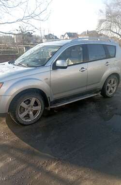Внедорожник / Кроссовер Mitsubishi Outlander 2007 в 