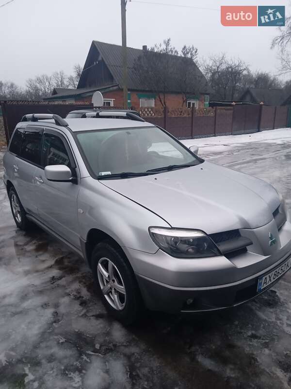 Позашляховик / Кросовер Mitsubishi Outlander 2003 в Богодухіву