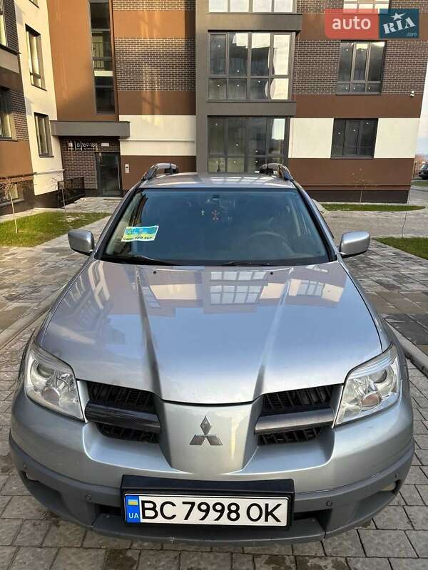 Позашляховик / Кросовер Mitsubishi Outlander 2006 в Львові