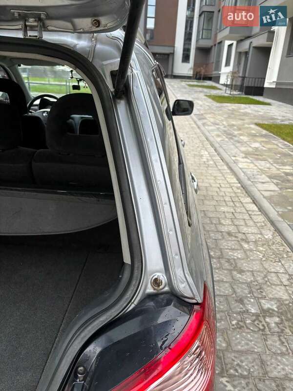 Позашляховик / Кросовер Mitsubishi Outlander 2006 в Львові