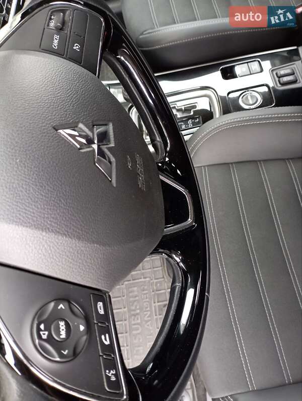 Внедорожник / Кроссовер Mitsubishi Outlander 2020 в Львове фото 7 Внедорожник / Кроссовер Mitsubishi Outlander 2020 в Львове