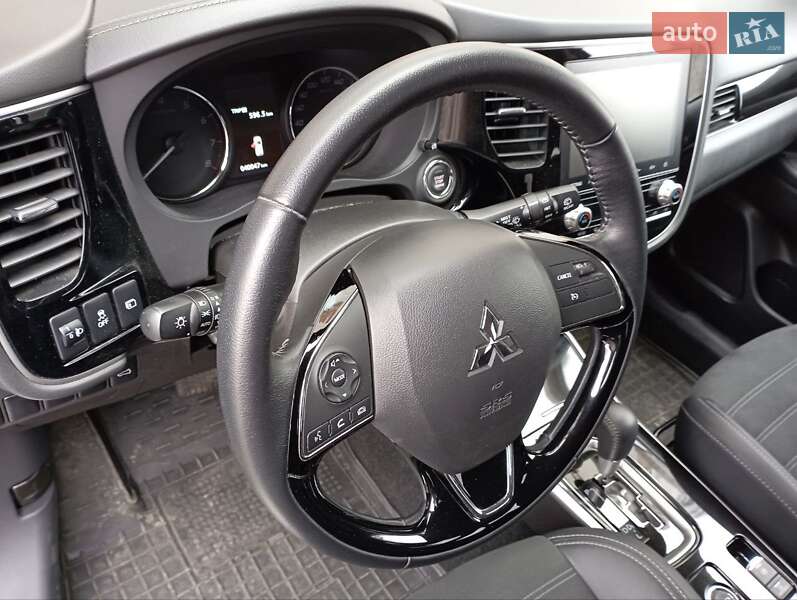 Внедорожник / Кроссовер Mitsubishi Outlander 2020 в Львове фото 10 Внедорожник / Кроссовер Mitsubishi Outlander 2020 в Львове