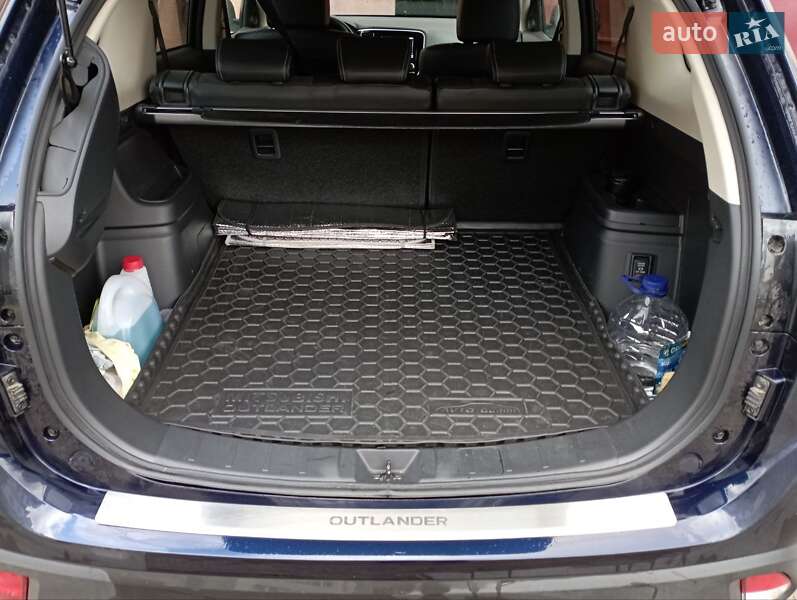 Внедорожник / Кроссовер Mitsubishi Outlander 2020 в Львове фото 15 Внедорожник / Кроссовер Mitsubishi Outlander 2020 в Львове