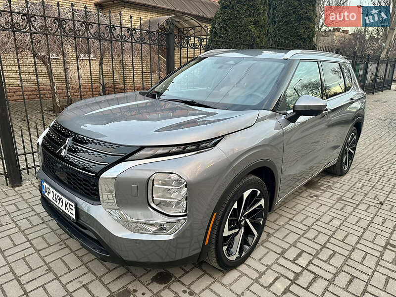 Mitsubishi Outlander 2021