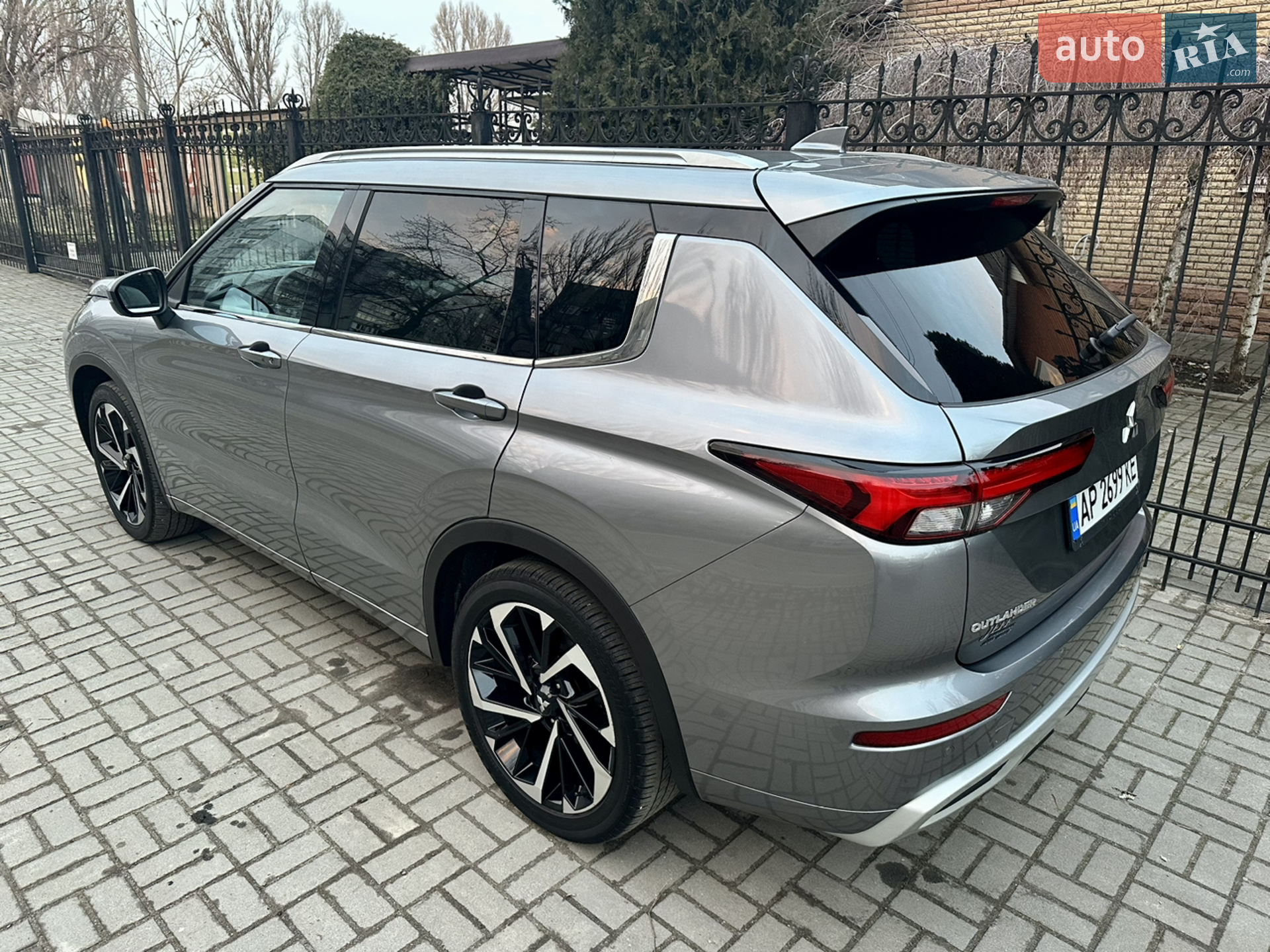 2021 Mitsubishi Outlander - мініатюра 4
