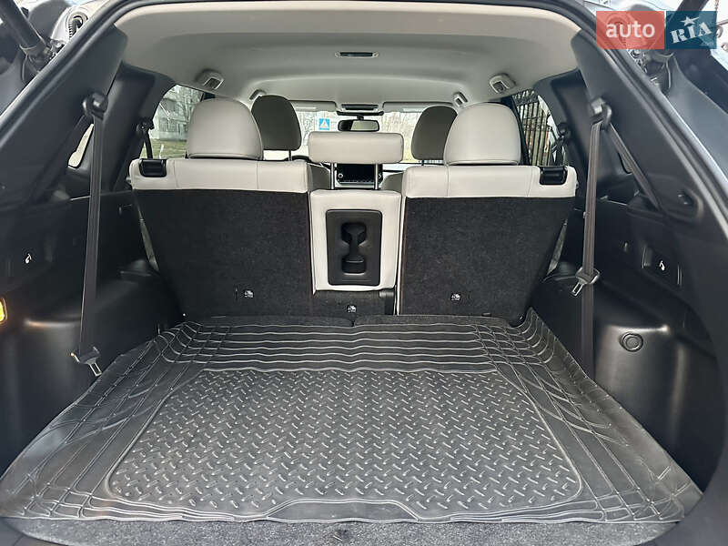 Внедорожник / Кроссовер Mitsubishi Outlander 2021 в Запорожье