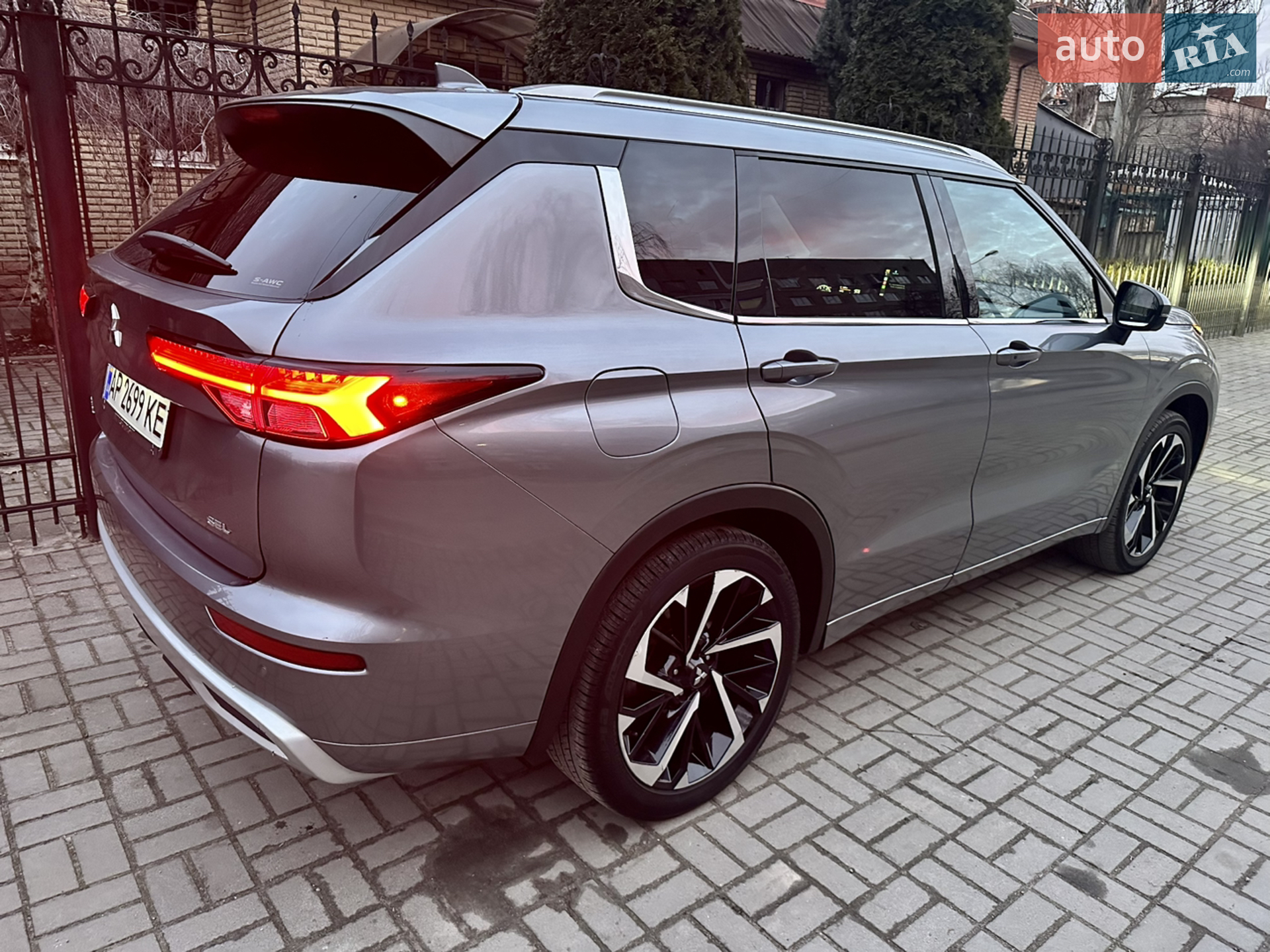 2021 Mitsubishi Outlander - мініатюра 14