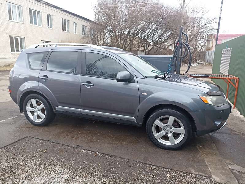 Позашляховик / Кросовер Mitsubishi Outlander 2008 в Переяславі