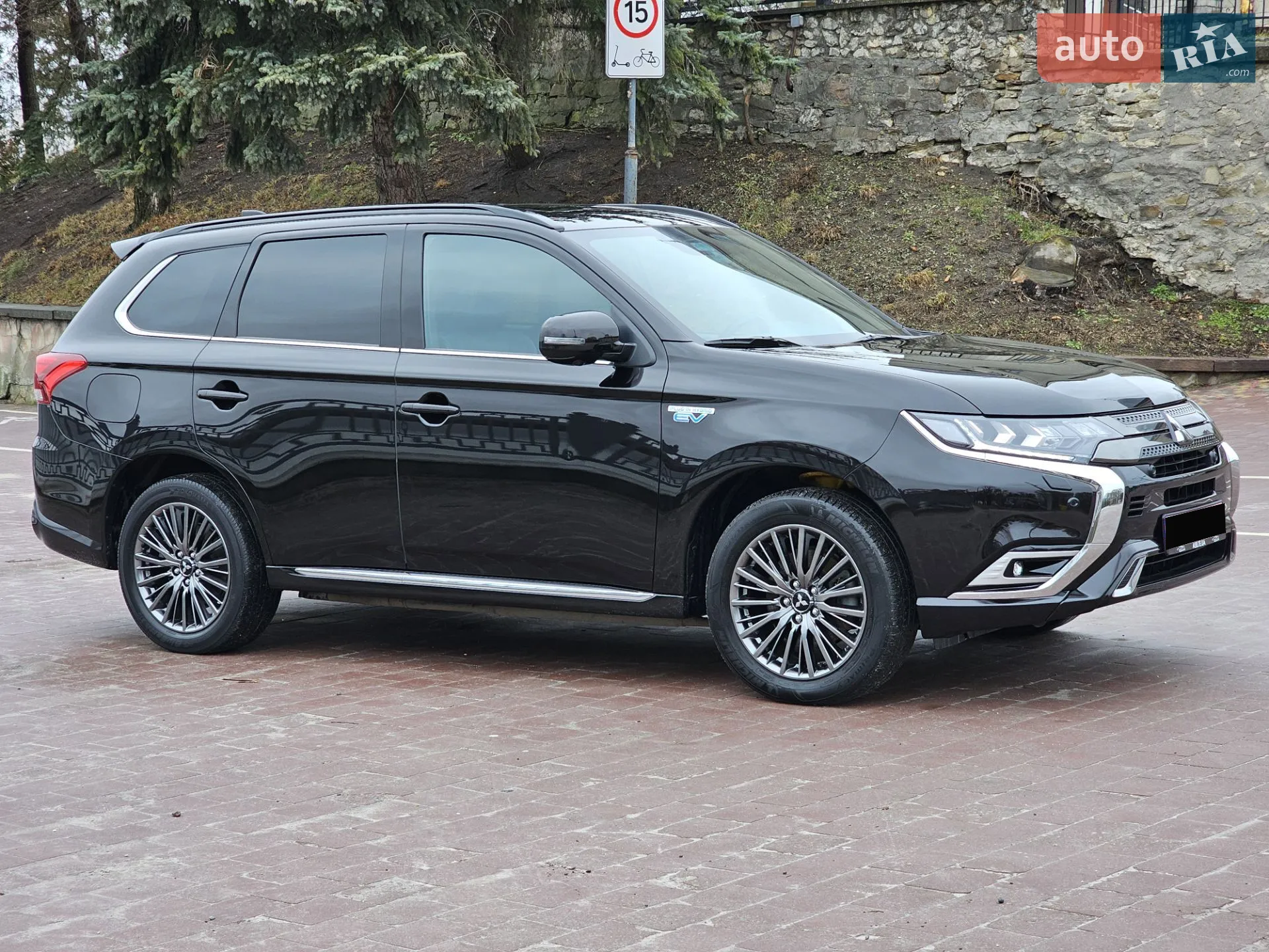 2018 Mitsubishi Outlander - мініатюра 8