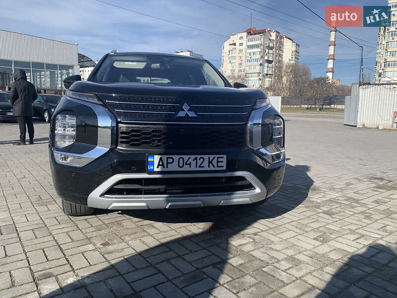 Mitsubishi Outlander 2021