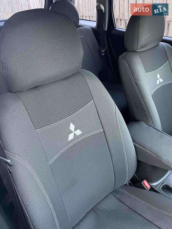 Позашляховик / Кросовер Mitsubishi Outlander 2008 в Хмельницькому