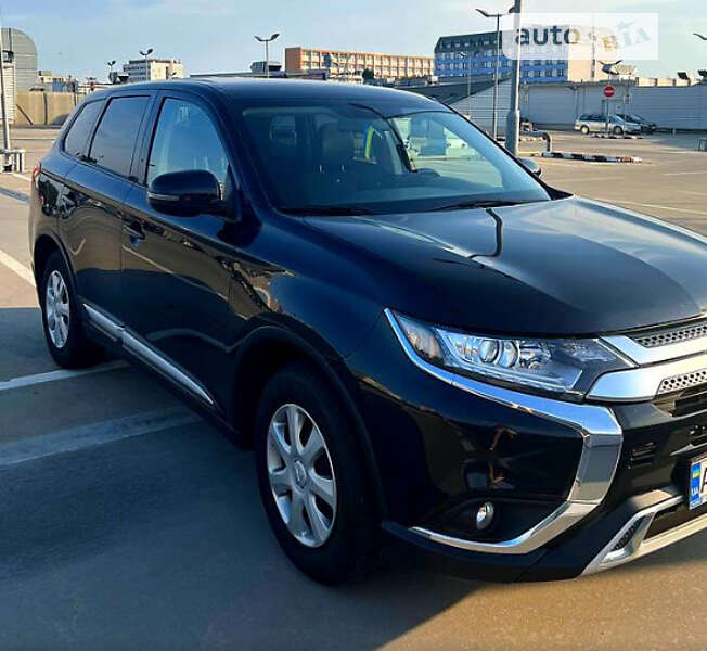 Внедорожник / Кроссовер Mitsubishi Outlander 2019 в Белой Церкви