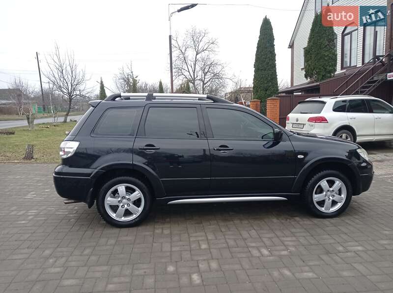 Внедорожник / Кроссовер Mitsubishi Outlander 2008 в Звенигородке фото 5 Внедорожник / Кроссовер Mitsubishi Outlander 2008 в Звенигородке