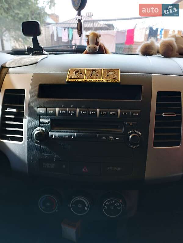 Позашляховик / Кросовер Mitsubishi Outlander 2010 в Миколаєві