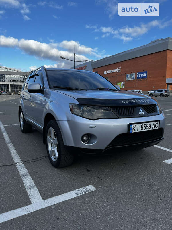 Позашляховик / Кросовер Mitsubishi Outlander 2007 в Броварах