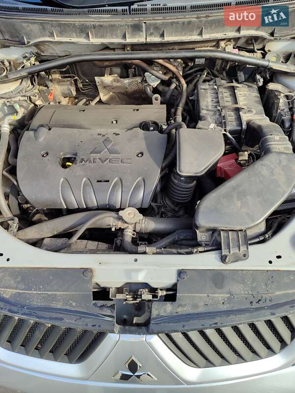 Позашляховик / Кросовер Mitsubishi Outlander 2008 в Дніпрі