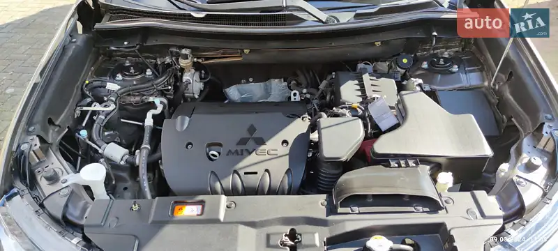 Mitsubishi Outlander 2019 VIN JMBXTGF2WLZ000284 фото оголошення 29 з 120