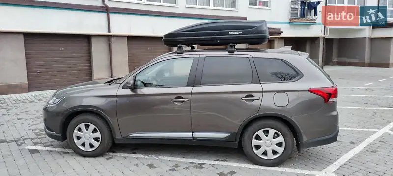 Mitsubishi Outlander 2019 VIN JMBXTGF2WLZ000284 фото оголошення 81 з 120