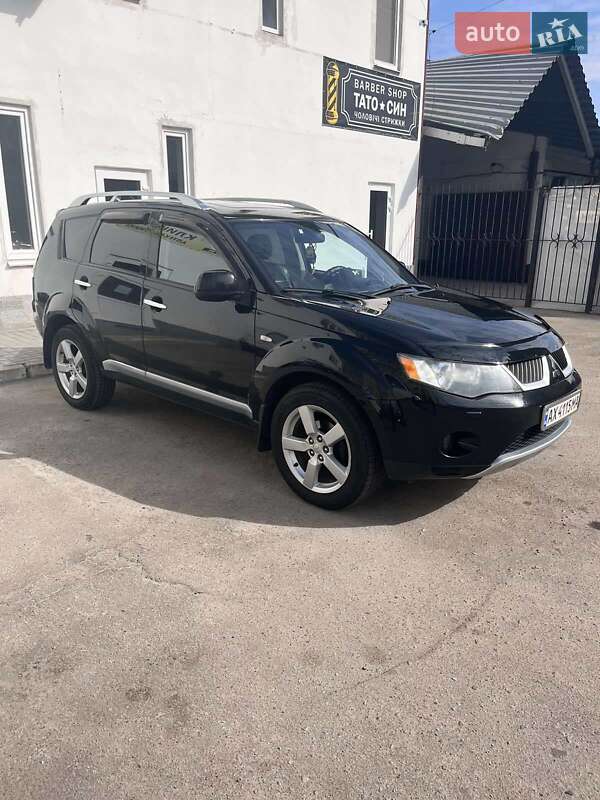 Позашляховик / Кросовер Mitsubishi Outlander 2008 в Кам'янському