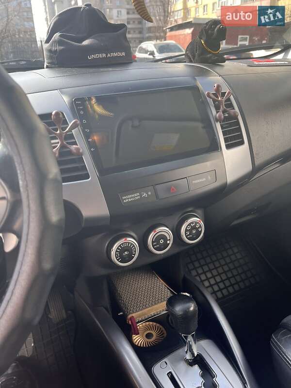 Позашляховик / Кросовер Mitsubishi Outlander 2008 в Кам'янському