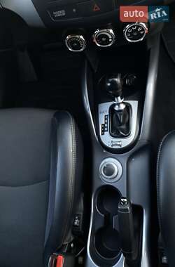 Внедорожник / Кроссовер Mitsubishi Outlander 2010 в Измаиле