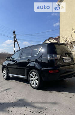 Внедорожник / Кроссовер Mitsubishi Outlander 2011 в Хмельницком