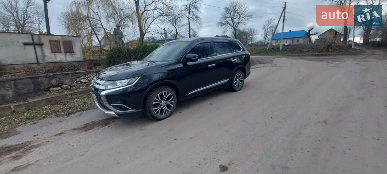 2014 Mitsubishi Outlander - мініатюра 19