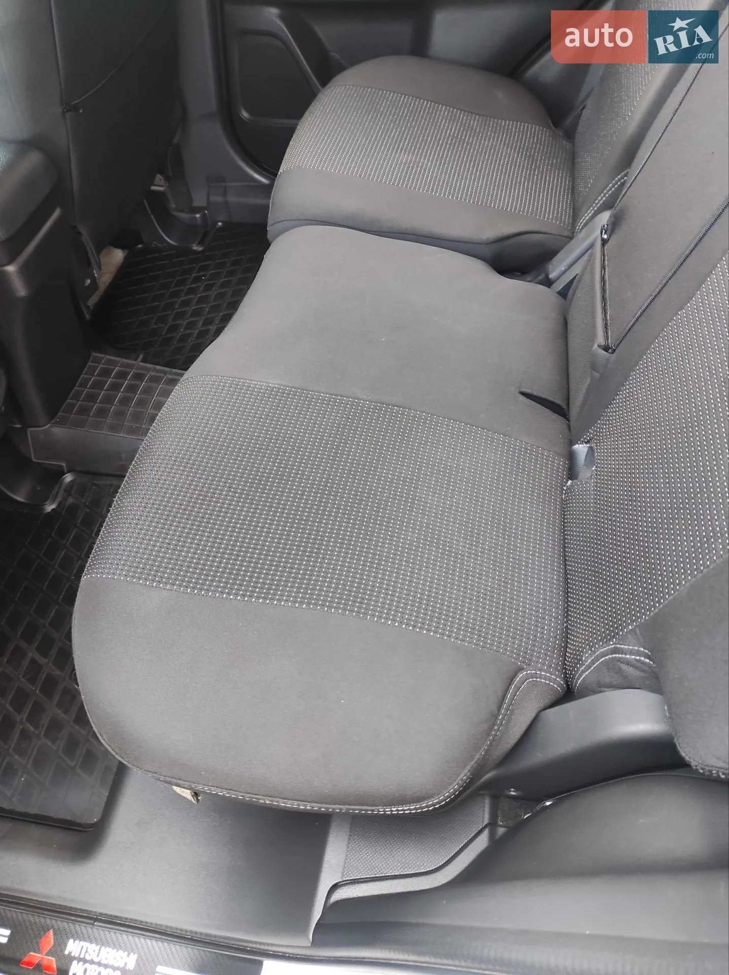 2017 Mitsubishi Outlander - мініатюра 4