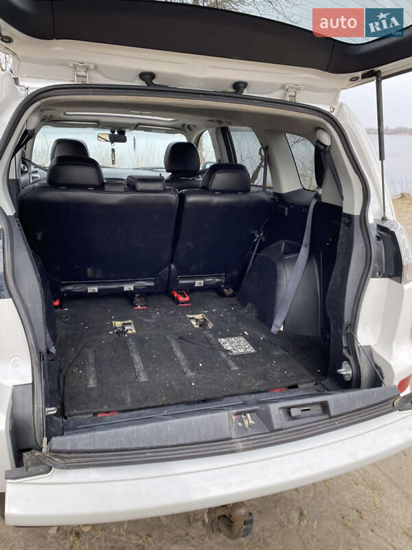 Позашляховик / Кросовер Mitsubishi Outlander 2011 в Каневі