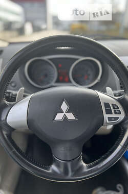 Внедорожник / Кроссовер Mitsubishi Outlander 2007 в Львове