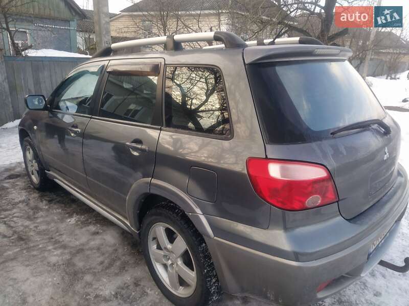 Внедорожник / Кроссовер Mitsubishi Outlander 2006 в Конотопе