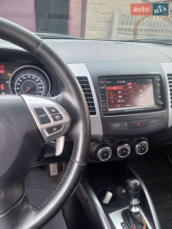 Внедорожник / Кроссовер Mitsubishi Outlander 2012 в Запорожье фото 19 Внедорожник / Кроссовер Mitsubishi Outlander 2012 в Запорожье