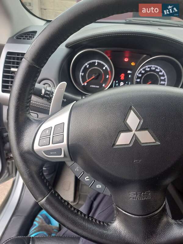 Внедорожник / Кроссовер Mitsubishi Outlander 2012 в Запорожье фото 20 Внедорожник / Кроссовер Mitsubishi Outlander 2012 в Запорожье