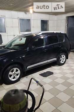 Внедорожник / Кроссовер Mitsubishi Outlander 2008 в Киеве