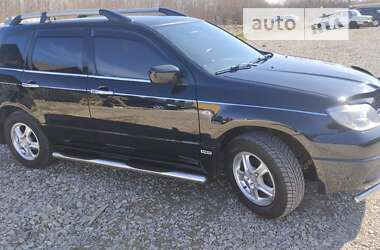 Внедорожник / Кроссовер Mitsubishi Outlander 2004 в Надворной