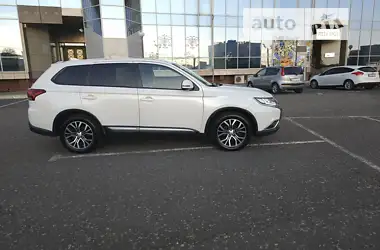 Mitsubishi Outlander 2017