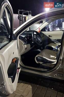 Внедорожник / Кроссовер Mitsubishi Outlander 2008 в 