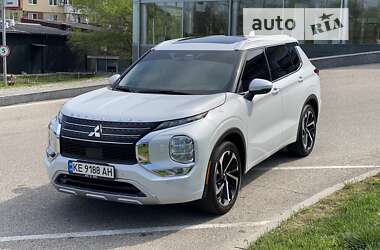 Внедорожник / Кроссовер Mitsubishi Outlander 2023 в Днепре