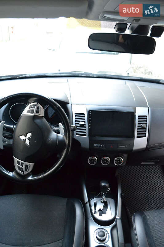 Внедорожник / Кроссовер Mitsubishi Outlander 2010 в Ивано-Франковске