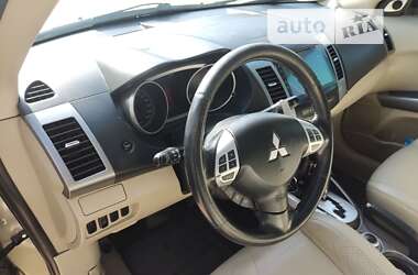 Внедорожник / Кроссовер Mitsubishi Outlander 2008 в Теплике