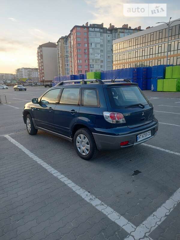 Внедорожник / Кроссовер Mitsubishi Outlander 2004 в Ивано-Франковске